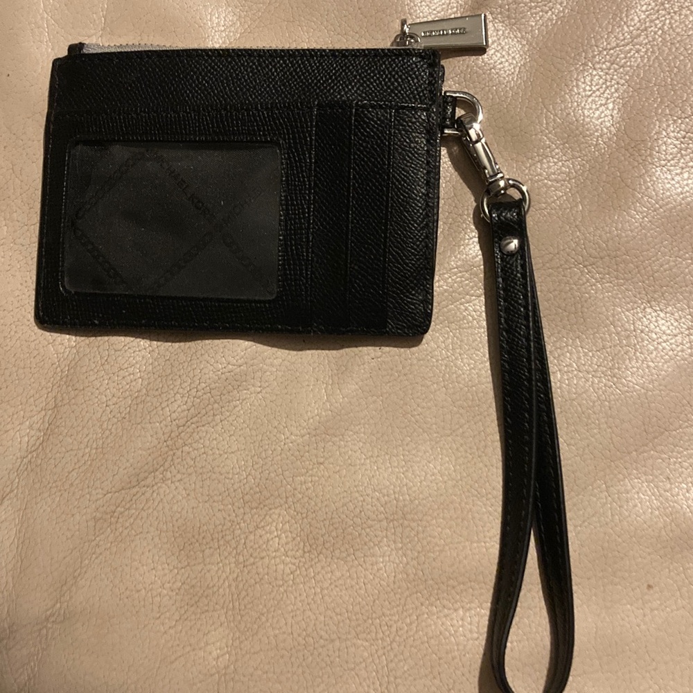 Michael Kors Designer Wallet New never used - Picture 2 of 6